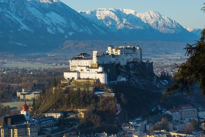 Prague to Salzburg Private Transfer with Two-Hour Sightseeing Stops photo 3