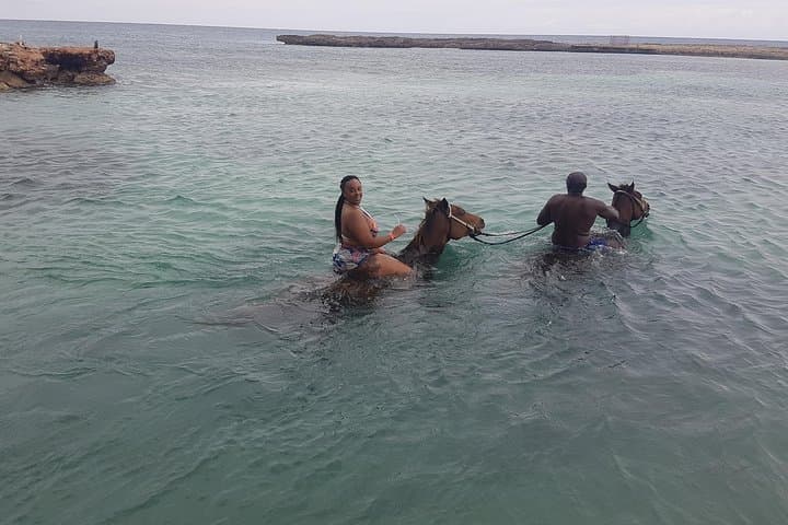 Montego Bay to Dunn's River Falls: Horseback & Waterfall Adventure photo 3