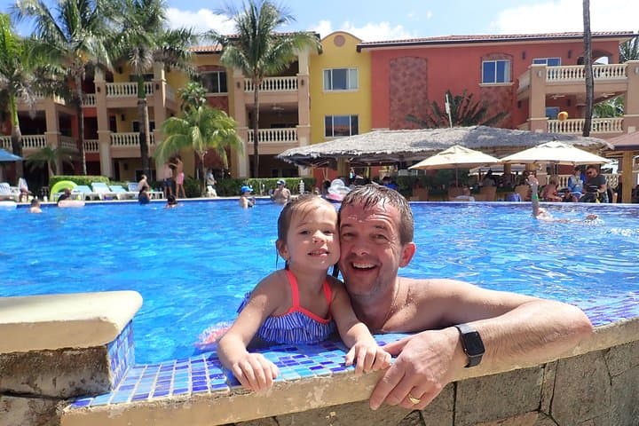 Infinity Bay West Bay Beach Day Pass — Roatan Resort Beach Break photo 5