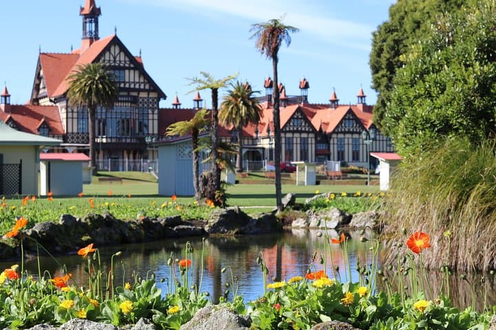 Rotorua Duck Boat Tour — Amphibious City and Lakes Sightseeing photo 3