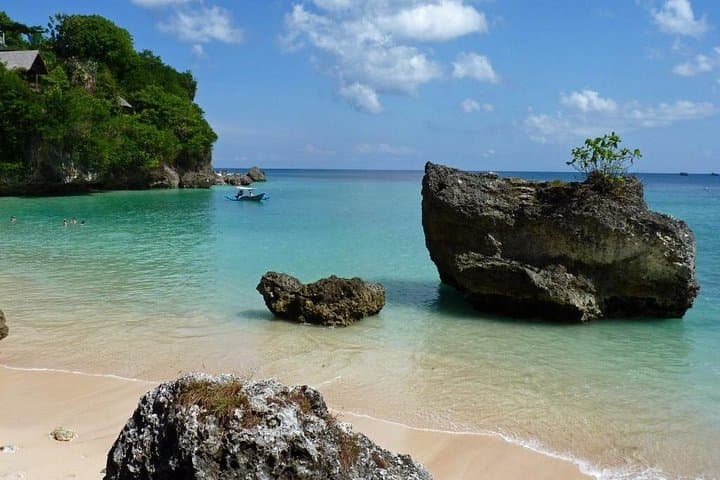 Last Day in Bali: Uluwatu Cliff, Suluban Beach & Spa Farewell photo 4