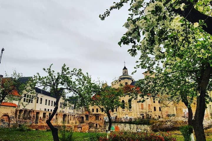 Vilnius Morning Coffee Tour: Old Town Walking Experience photo 2