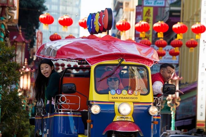 San Francisco Electric Tuk Tuk Private Group Tour – 2.5 Hours photo 3