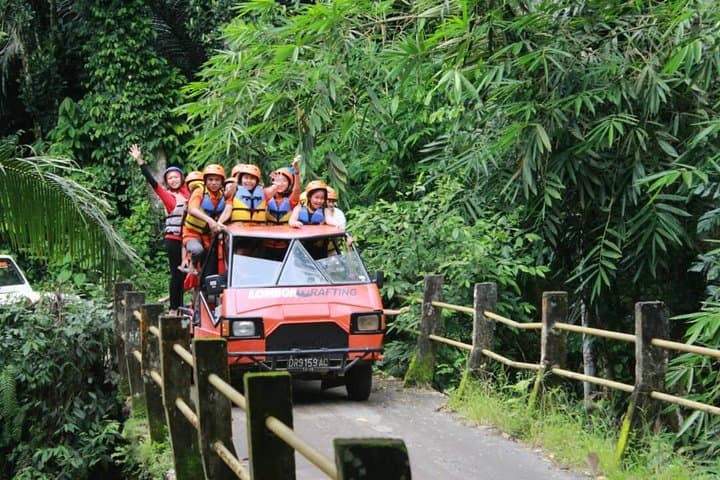 Batu Mekar Rafting on Jangkok River: Family-Friendly Class II–III Rapids in Lombok photo 3