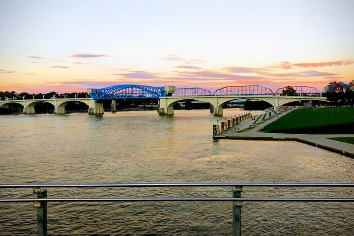 Glide Chattanooga: North Shore & Coolidge Park Segway Tour Across Walnut Street Bridge photo 2