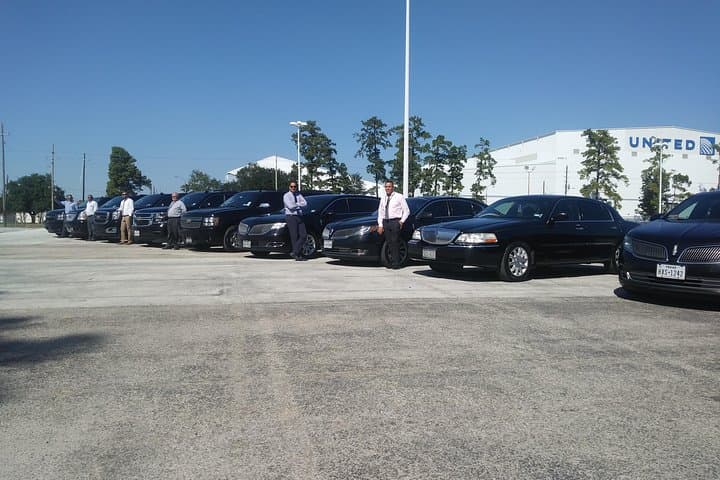 Private SUV Transfer Houston to Galveston: Reliable Round-Trip Cruise Shuttle photo 3