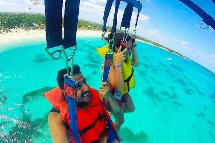 Parasailing Over Punta Cana: 15-Minute Caribbean Flight With Transport photo 6