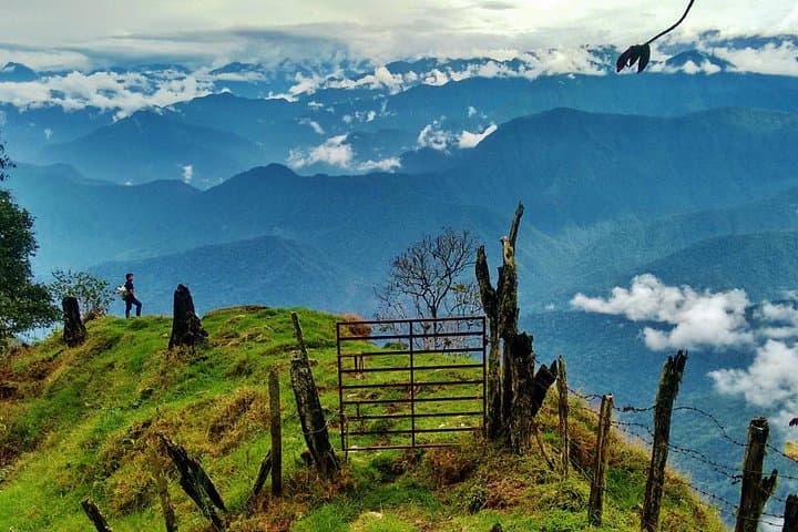 Sierra Nevada Native Expedition — 3-Day Trek, Homestays & Mountain-to-Sea Views photo 3