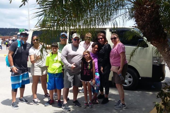 Private Roatán Island Tour: West End, West Bay Beach & Wildlife Park photo 3