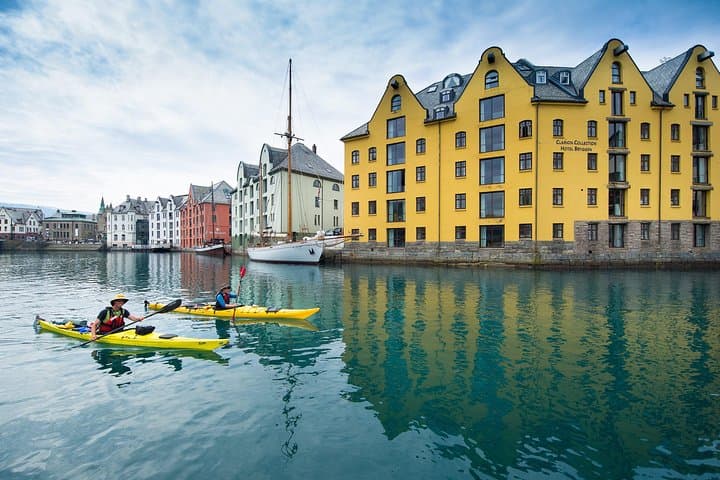 Sea Kayaking in Ålesund: Paddle the Art Nouveau Coastline at Sunset photo 2
