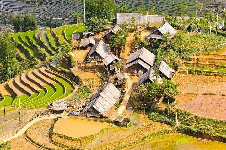 Sapa Trekking Tour from Hanoi — Night Train to Ta Van Homestay photo 2
