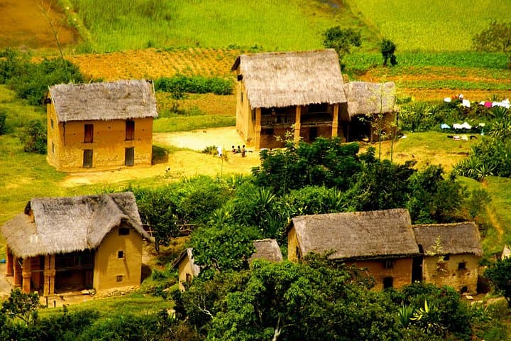 Ambondrombe Sacred Mountain Trek — 3-Day Ambohimahamasina Hike in Madagascar photo 4