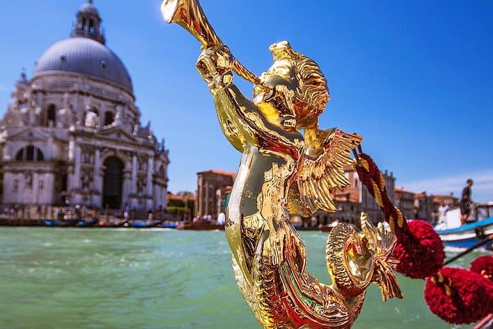 Enchanting Venice Private Gondola Experience on the Grand Canal photo 4
