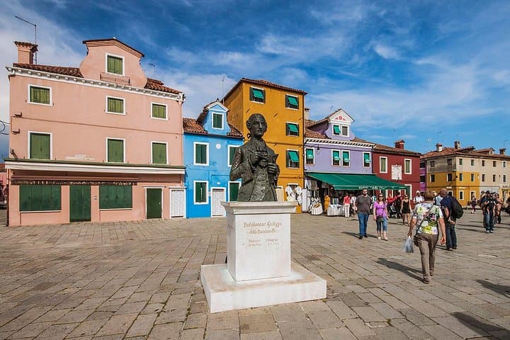 Full-Day Murano & Burano Tour with Panoramic Return via St. Mark's Basin photo 3