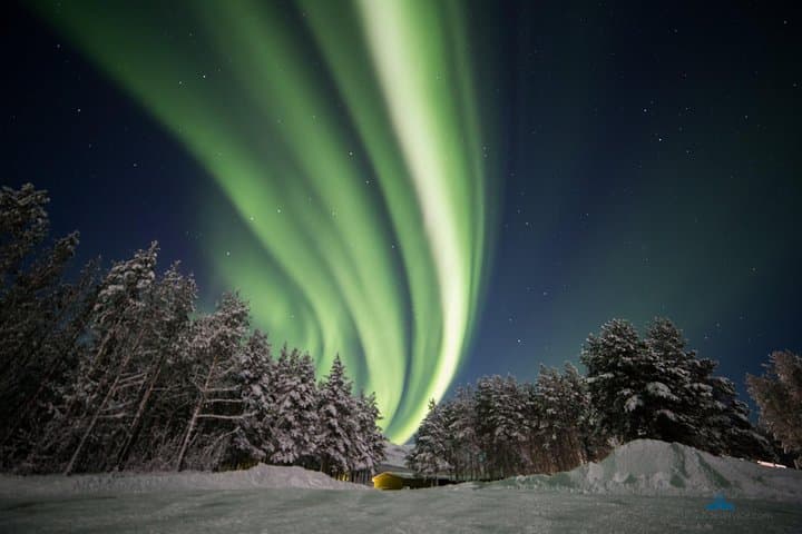 Tromsø Northern Lights Chase with Photo Package Included — Aurora Hunting Tour photo 1