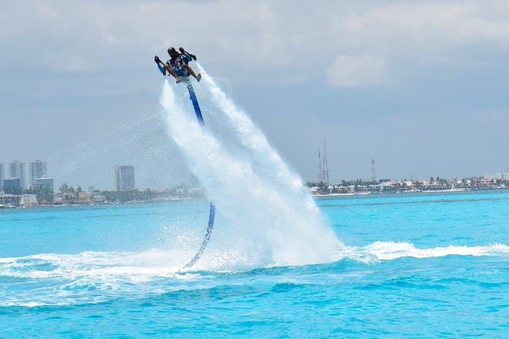 Jetpack Over Nichupté Lagoon: Fly 30 Feet Above Cancún photo 4
