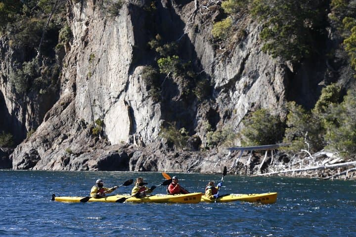 Half-Day Kayaking on Lake Moreno (Private Tour) — Bariloche Adventure photo 3