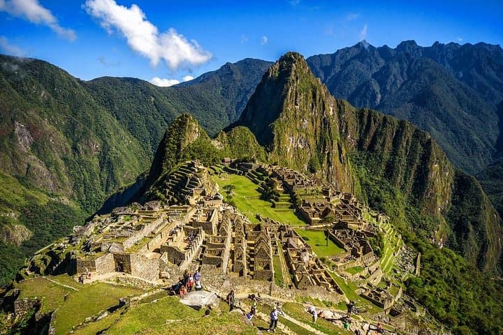 Machu Picchu & Rainbow Mountain: Two-Day Sacred Valley Trek and Citadel Visit