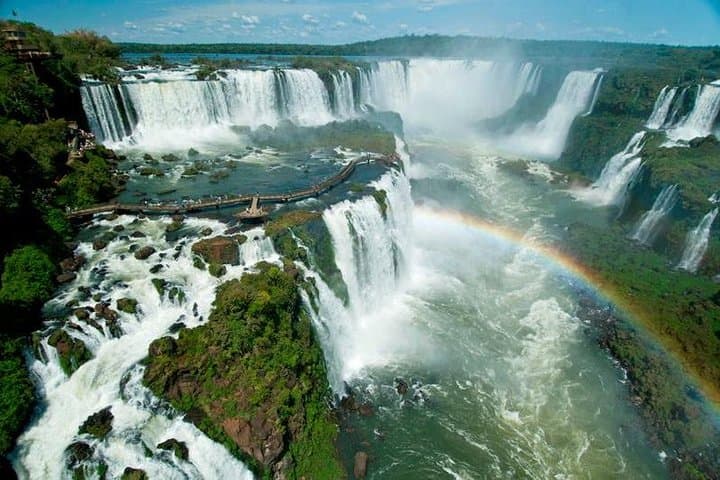 Iguazú Falls: Full-Day Argentinian and Brazilian Falls Tour