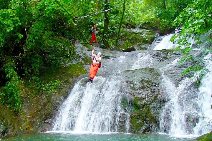 Fly Over Waterfalls: Costa Rica’s Ultimate 18‑Line Zipline in Miramar photo 6