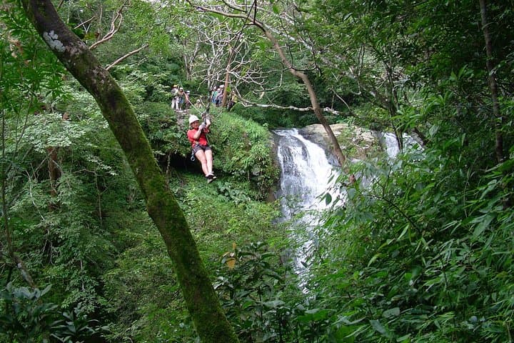 Mega Zipline Adventure Over 11 Waterfalls Near Guanacaste: A Thrilling Rainforest Canopy Experience photo 5