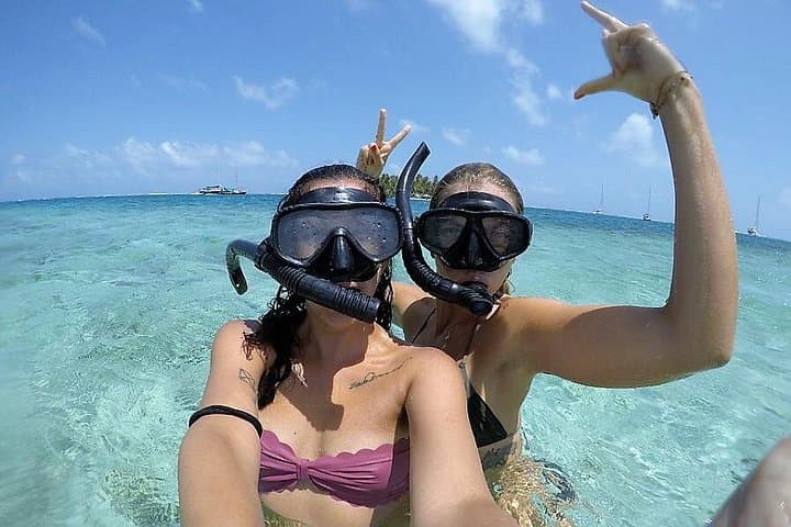 San Blas Islands Day Trip from Panama City — Snorkel Shipwreck, Natural Pool & Isla Chichime photo 1