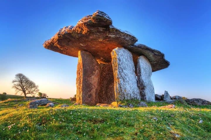 Wild Atlantic Way 2-Day Guided Tour: Cliffs of Moher, Burren & Castles photo 2