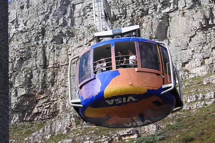 Cape Town Private Tour: Table Mountain Scenic Drive & Robben Island Getaway