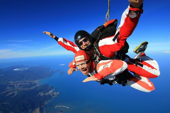 16500ft Abel Tasman Tandem Skydive: Jump Over New Zealand's Coastline photo 3
