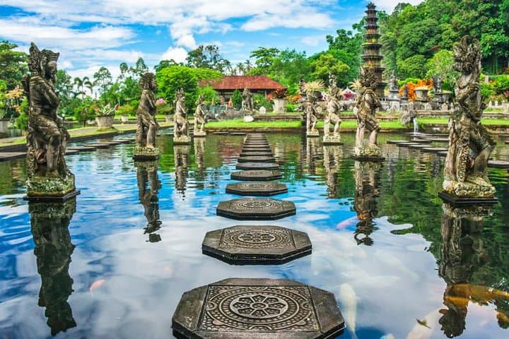 Lempuyang Gates of Heaven & Tirta Gangga: Bali Temple Swim and Jungle Waterfalls Tour photo 3