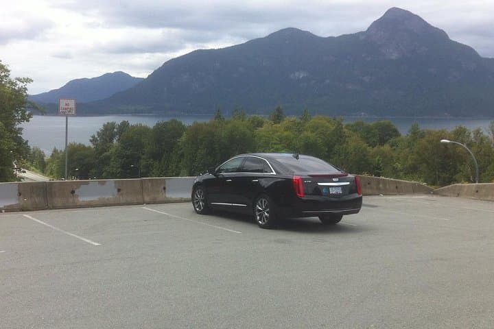 Private Luxury Transfer from Vancouver to Whistler — Scenic Door-to-Door Sea-to-Sky Drive photo 4