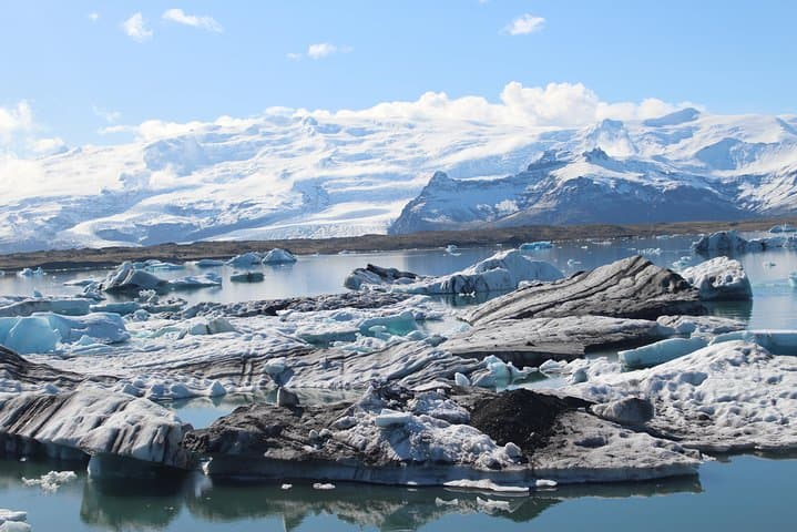 Jökulsárlón Glacier Lagoon, Diamond Beach & Vatnajökull Glacier Hike from Djúpivogur