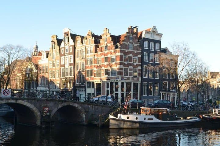 Amsterdam Canal Ring Architecture Walk: Private Guided Tour of Canal Houses photo 1