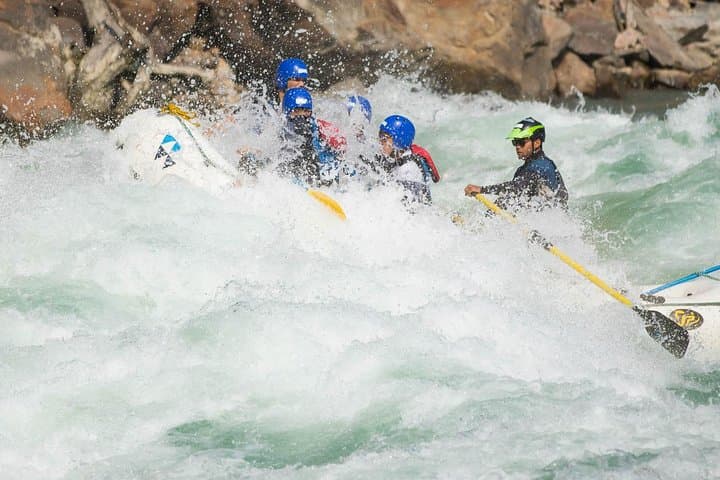 Half-Day Ganges Rafting in Rishikesh — 26 km Grade I–III+ Adventure photo 2