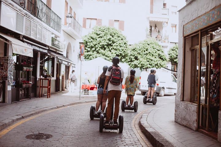 Granada Panoramic Segway Tour: Albaicín & Alhambra Views in 60 Minutes