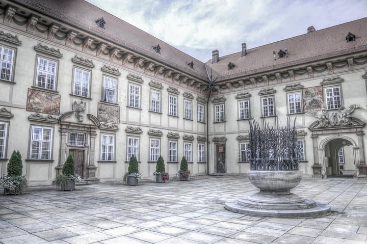 Private Transfer Prague to Brno with 2 Sightseeing Stops photo 5