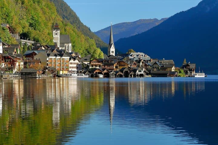 Private Transfer Cesky Krumlov to Hallstatt with Two Sightseeing Stops photo 6
