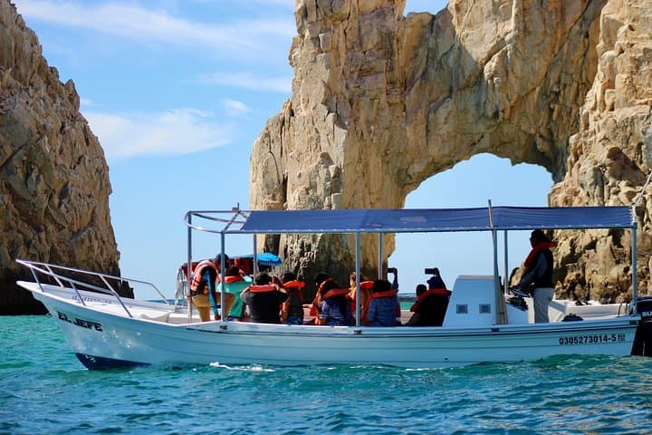 El Arco Boat Tour: 1-Hour Shared Ride to the Arch of Cabo San Lucas
