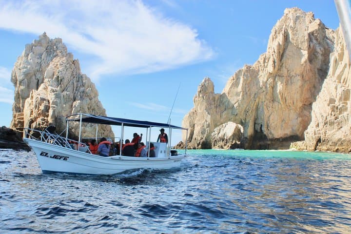 El Arco Boat Tour: 1-Hour Shared Ride to the Arch of Cabo San Lucas photo 3