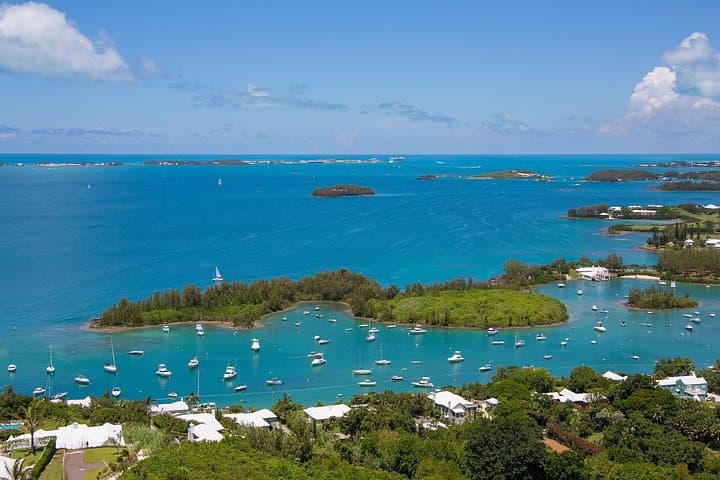Island Wrap-Around Tour of Bermuda: Royal Naval Dockyard, Pink Sand Beaches & Hamilton photo 4