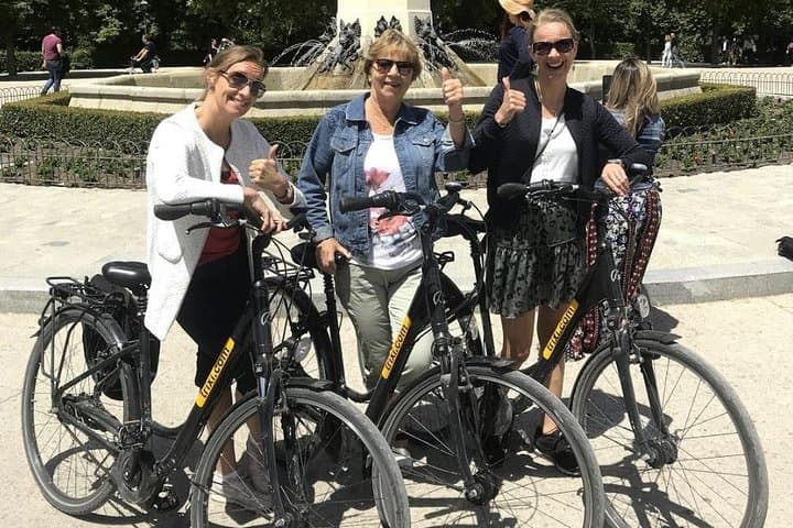 Madrid Highlights by Bike — 3-Hour Guided City Cycling Tour photo 3