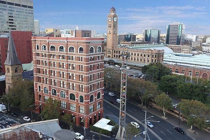 7-Day Ultimate Sydney Adventure for 18–35s: Harbour Cruises, Coastal Walks & Blue Mountains photo 3