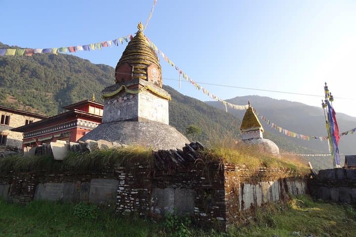 7-Day Short Everest View Trek: Lukla Flight, Namche & Everest View Hotel photo 2