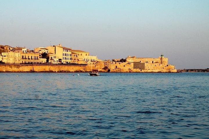 Ortigia by Boat: Sea Cave Cruise & Historic Syracuse Views