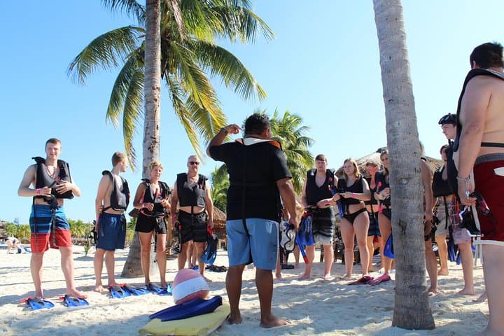 Snorkel Chankanaab Beach Park: Cozumel Day Pass with Guided Snorkeling photo 3