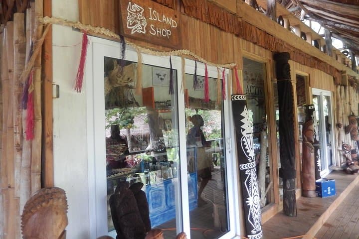Blue Lagoon and Aelan Chocolate Factory Tour — Port Vila Day Trip photo 3