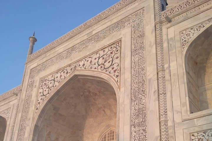 Same-Day Taj Mahal Flight Tour from Hyderabad — Private Agra Visit with Lunch photo 2