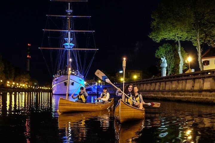 Klaipėda Night Canoe Tour: Paddle the Illuminated Embankments of the Danė River