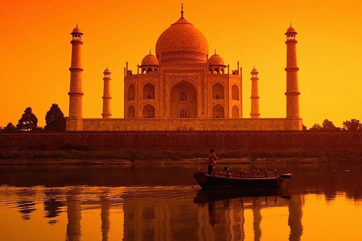 Private 4-Day Golden Triangle Tour: Delhi, Agra & Jaipur Essentials photo 2