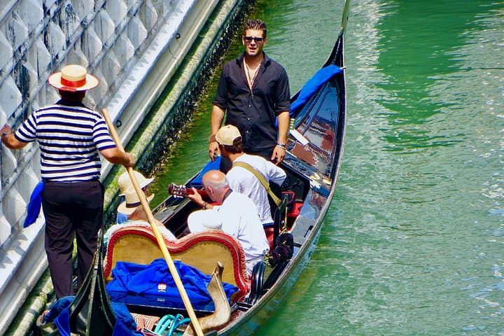 Private Gondola Serenade: 30-Minute Romantic Ride on Venice's Grand Canal photo 4